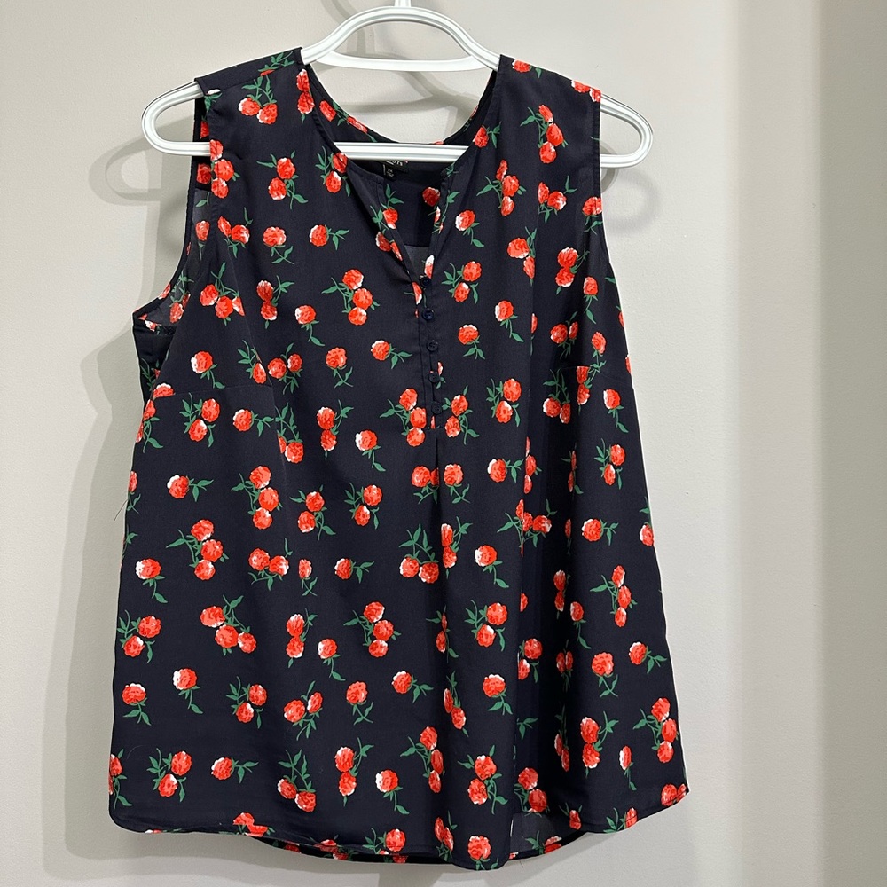 Women’s Talbots Navy Floral Shell Size 2X